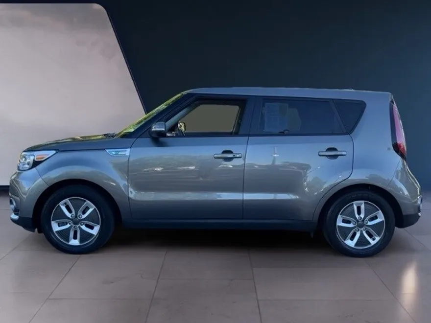 2017 Kia Soul EV Base photo 1