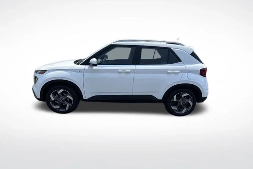 2023 Hyundai Venue SEL photo 1