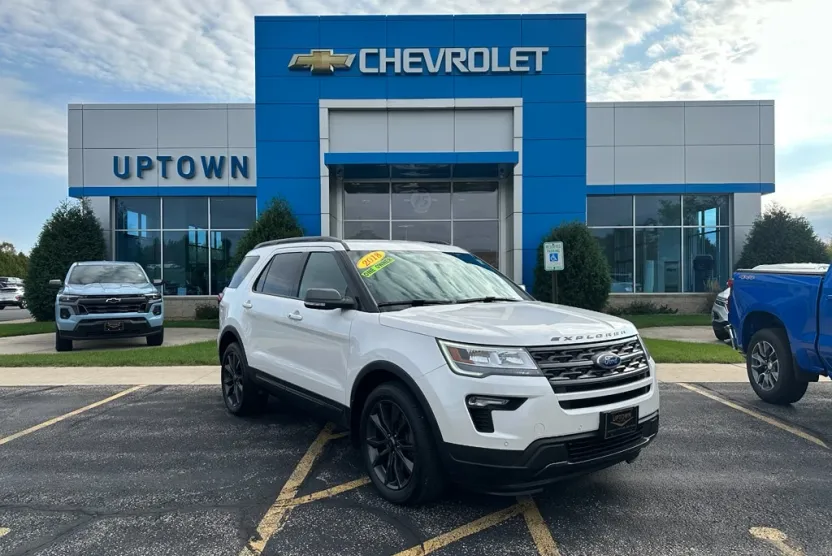 2018 Ford Explorer XLT photo 1