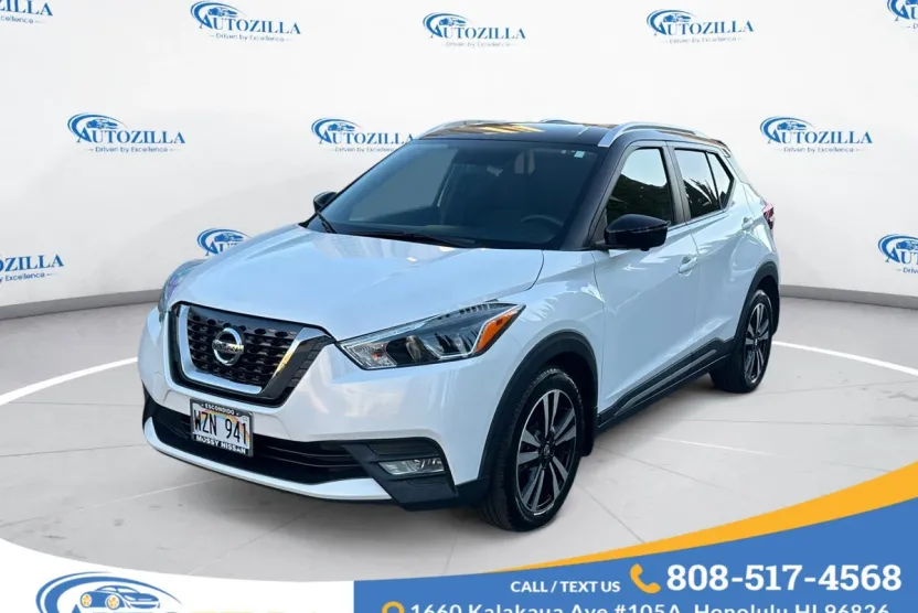 2019 Nissan Kicks SR photo 1