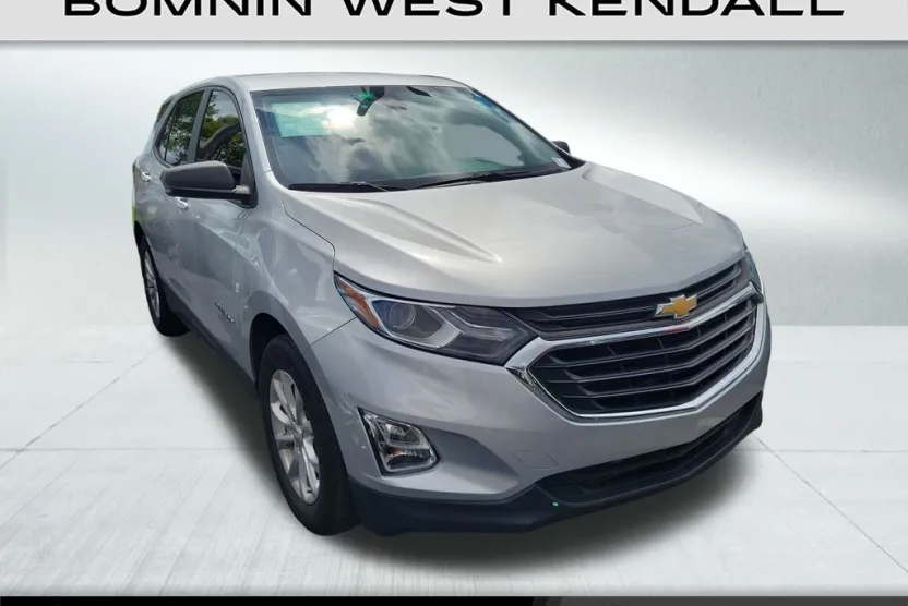 2021 Chevrolet Equinox LS photo 1