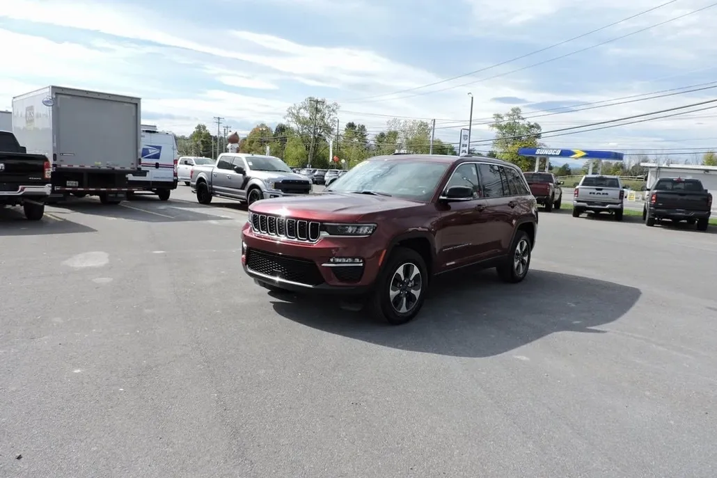 2023 Jeep Grand Cherokee 4xe photo 1