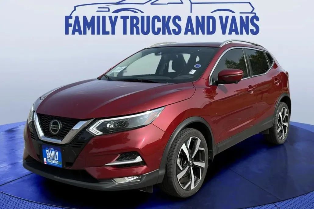 2020 Nissan Rogue Sport SL photo 1