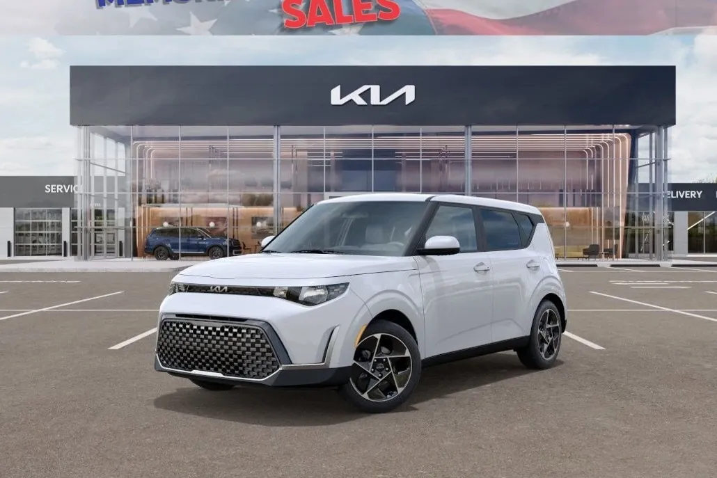 2025 Kia Soul EX photo 1