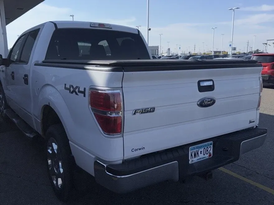 2010 Ford F-150 XLT photo 1