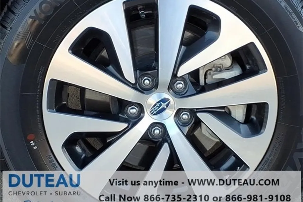 2024 Subaru Outback Premium photo 1