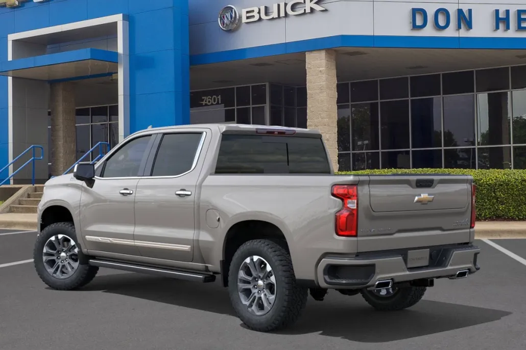 2026 Chevrolet Silverado 1500 High Country photo 1