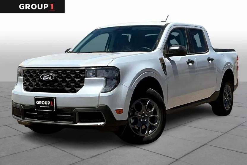 2025 Ford Maverick XLT photo 1