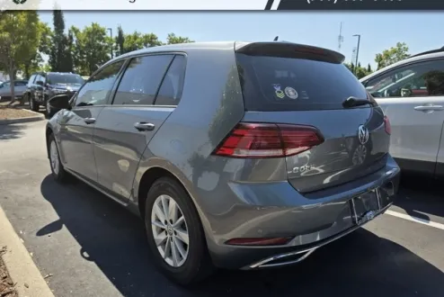 2018 Volkswagen Golf TSI S photo 3