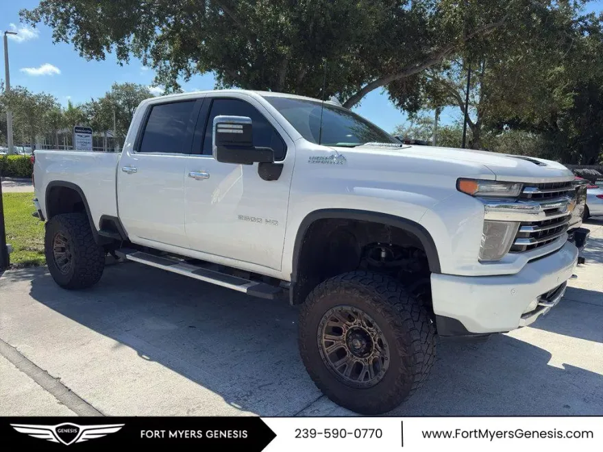 2021 Chevrolet Silverado High Country photo 1