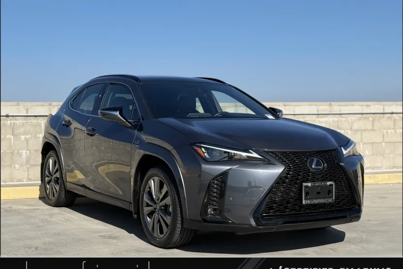 2024 Lexus UX 250h F SPORT Design photo 1