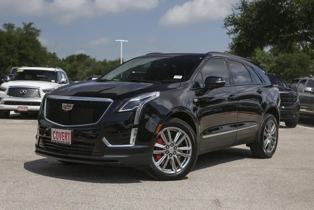 2025 Cadillac XT5 Sport photo 1