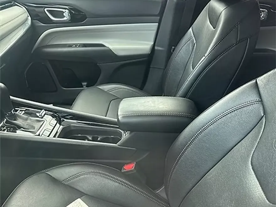 2022 Jeep Compass Limited photo 1