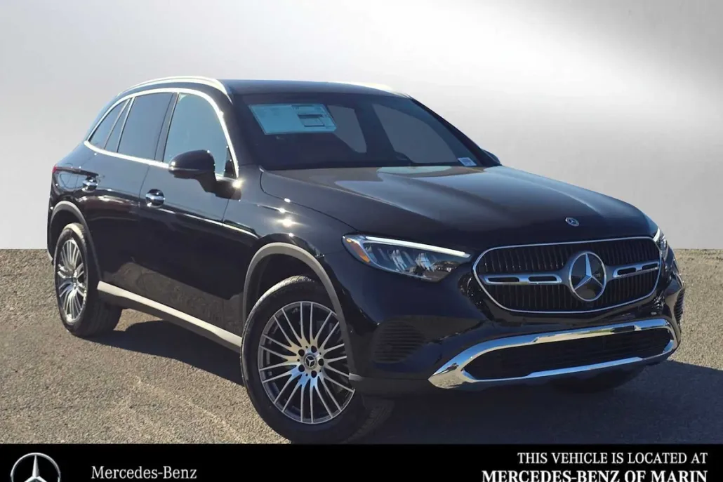 2026 Mercedes Benz GLC 300 photo 1