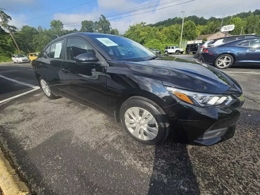2023 Nissan Sentra S photo 1