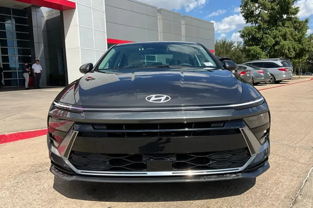 2024 Hyundai Sonata Hybrid SEL photo 1