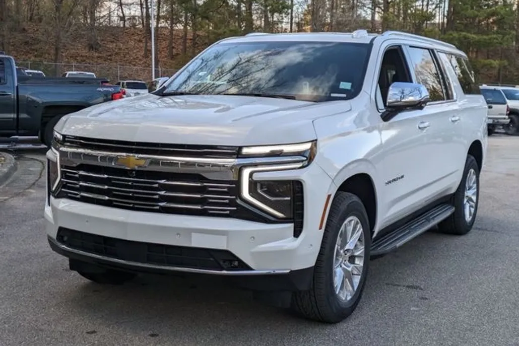 2025 Chevrolet Suburban Premier photo 1