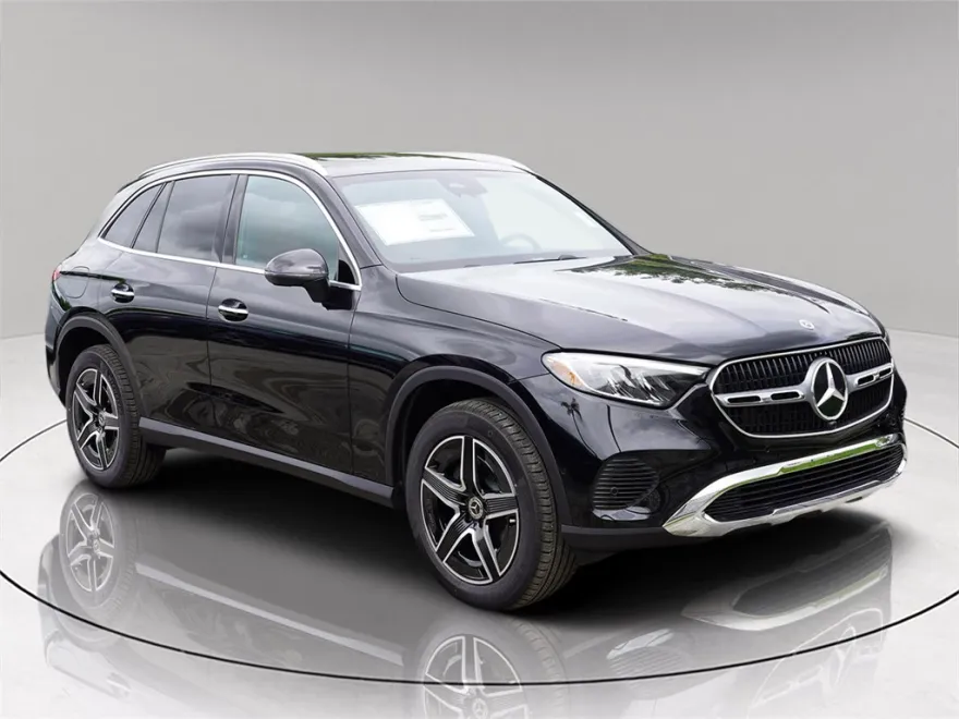 2026 Mercedes Benz GLC 300 photo 1