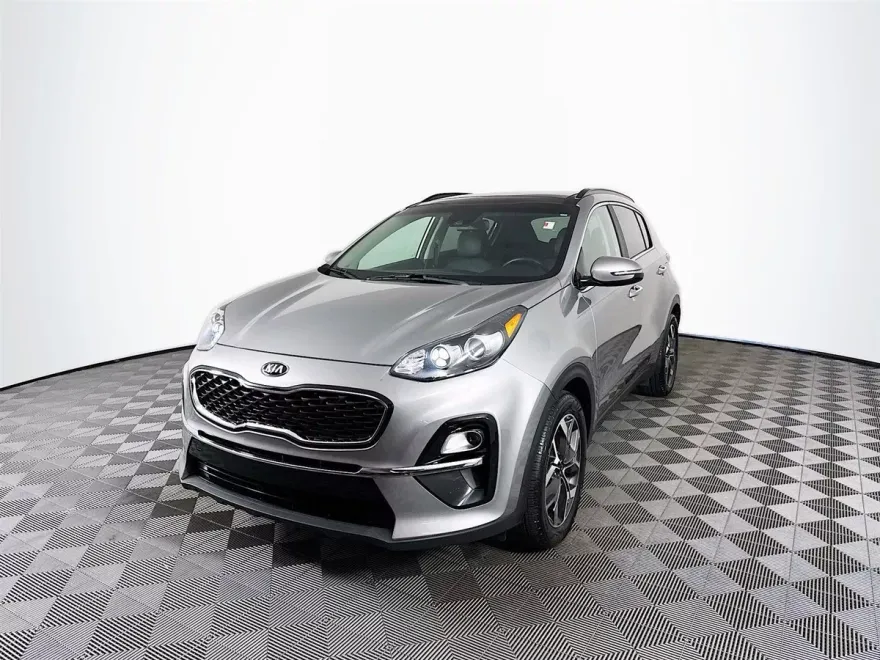 2022 Kia Sportage EX photo 1