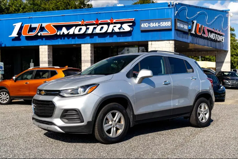 2020 Chevrolet Trax LT photo 1
