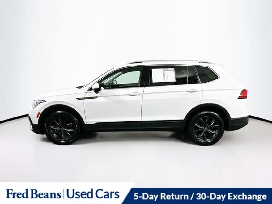 2022 Volkswagen Tiguan SE photo 1