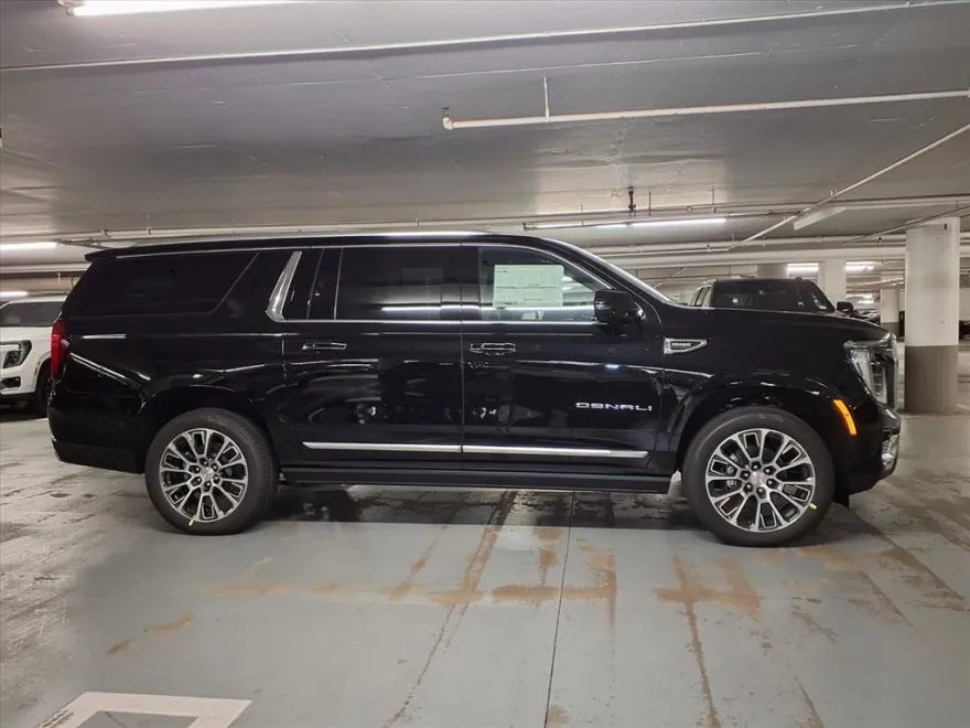 2026 Gmc Yukon XL Denali photo 1