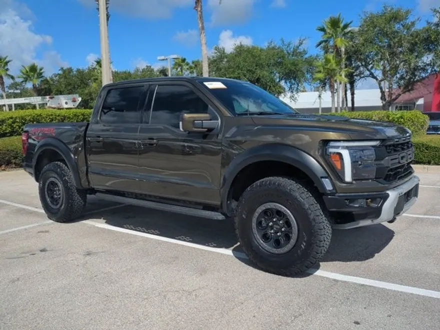 2025 Ford F-150 Raptor photo 1