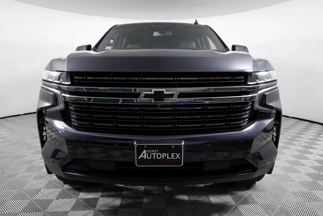 2022 Chevrolet Suburban RST photo 1