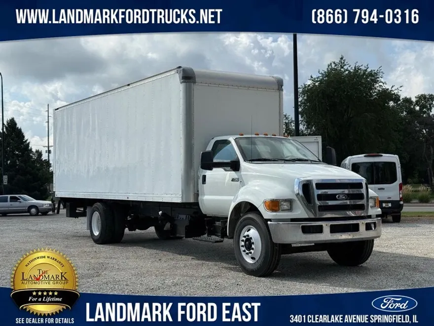2015 Ford F-750 SuperCab XL photo 1