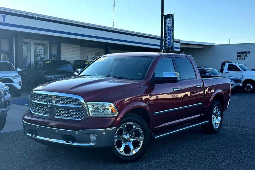 2014 Ram 1500 Laramie photo 1