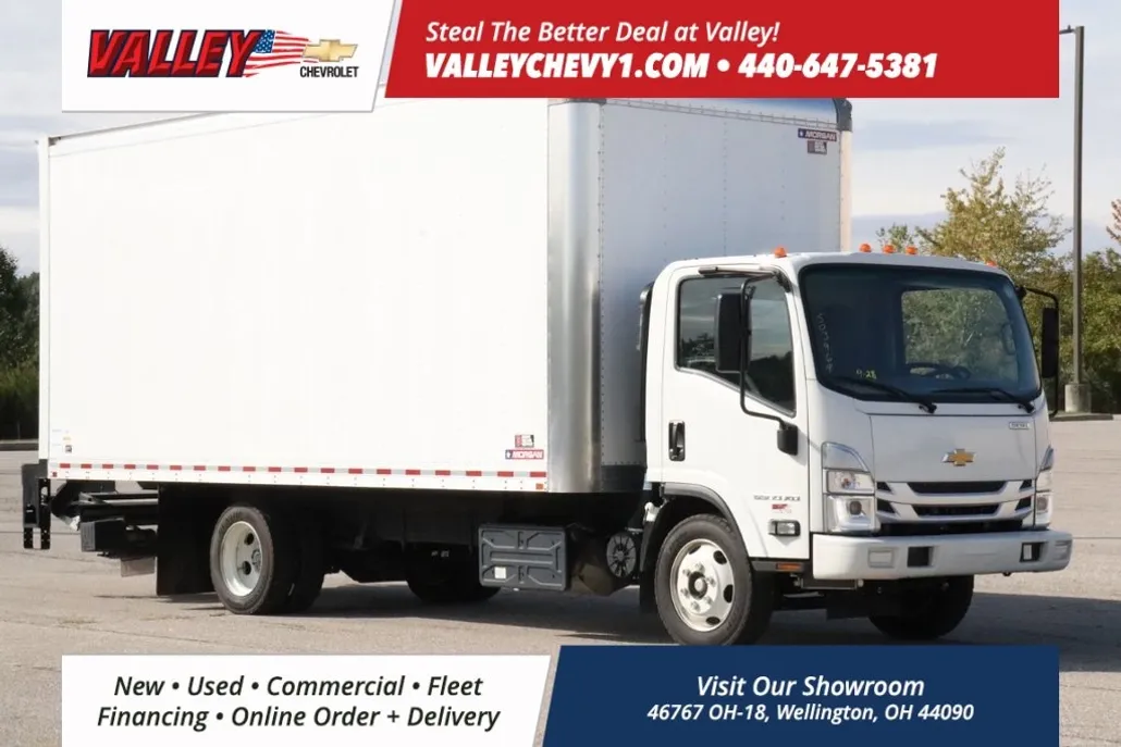 2023 Chevrolet Silverado Base photo 1