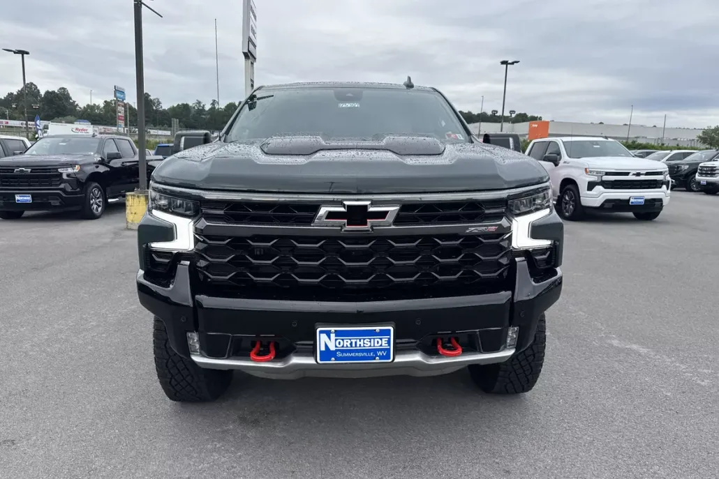 2025 Chevrolet Silverado 1500 ZR2 photo 1