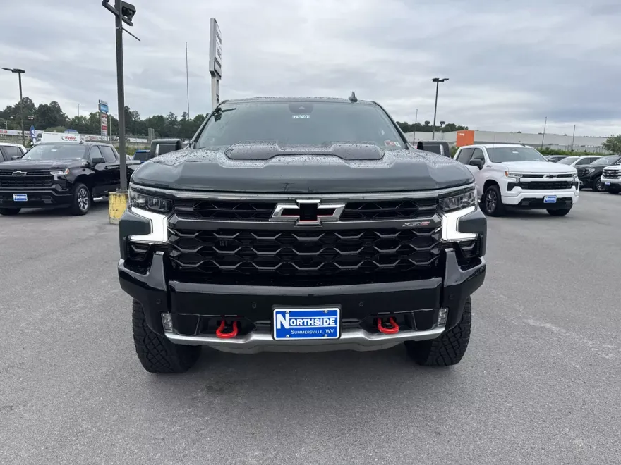 2025 Chevrolet Silverado 1500 ZR2 photo 1