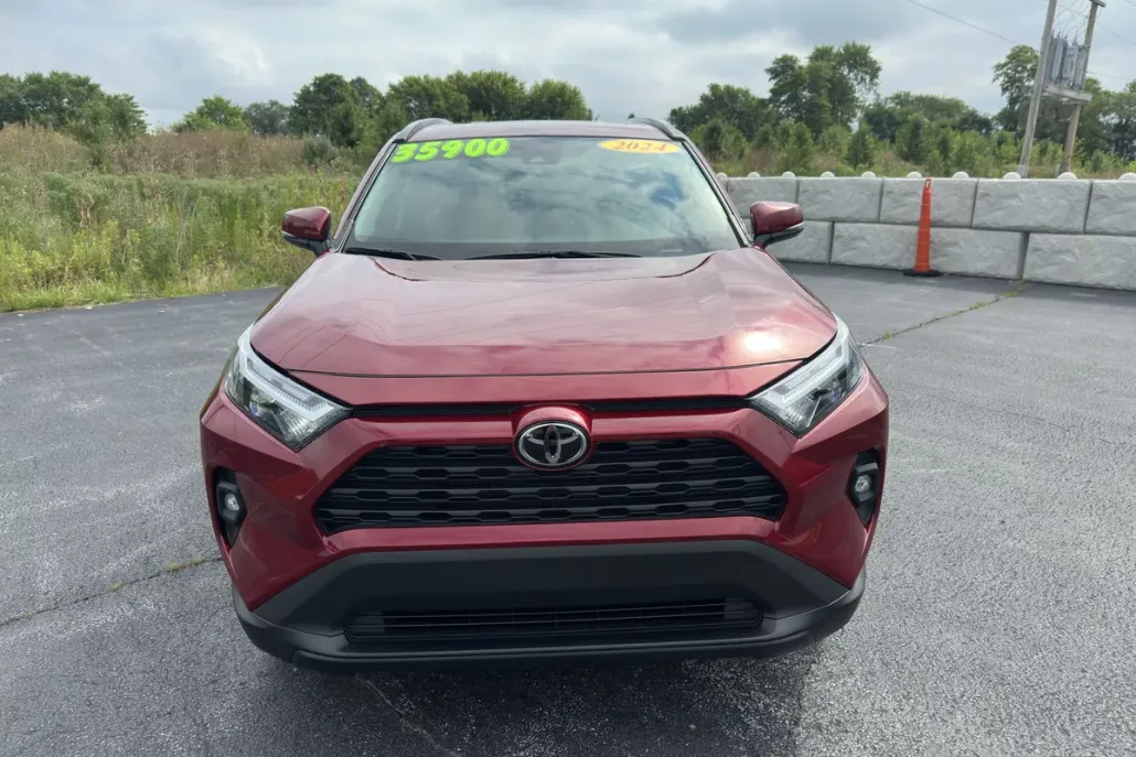 2024 Toyota RAV4 XLE Premium photo 1