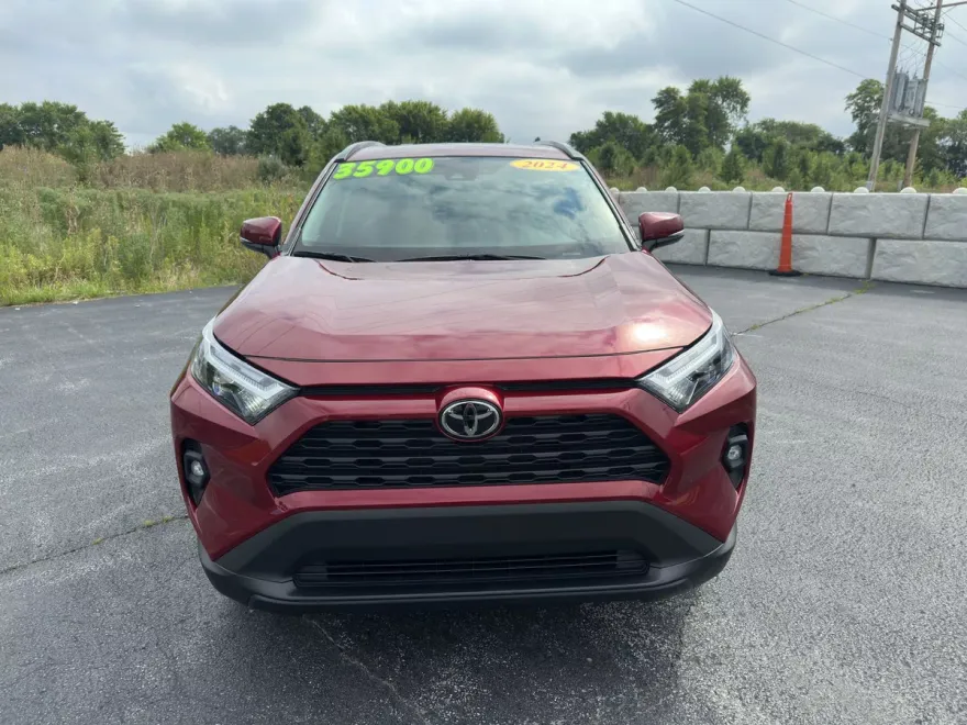 2024 Toyota RAV4 XLE Premium photo 1