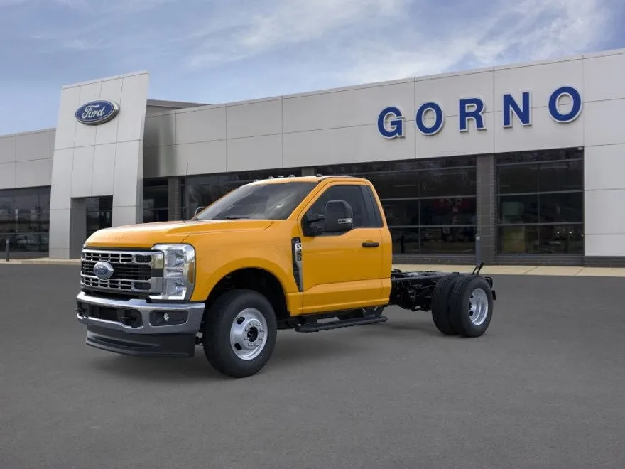 2026 Ford F-350 XL photo 1