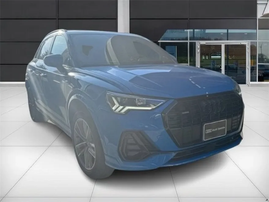 2022 Audi Q3 S line Premium Plus photo 1