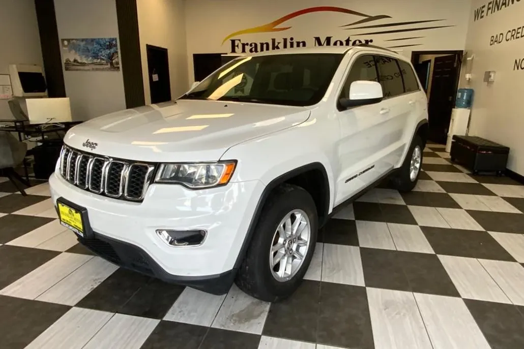2018 Jeep Grand Cherokee Altitude photo 1