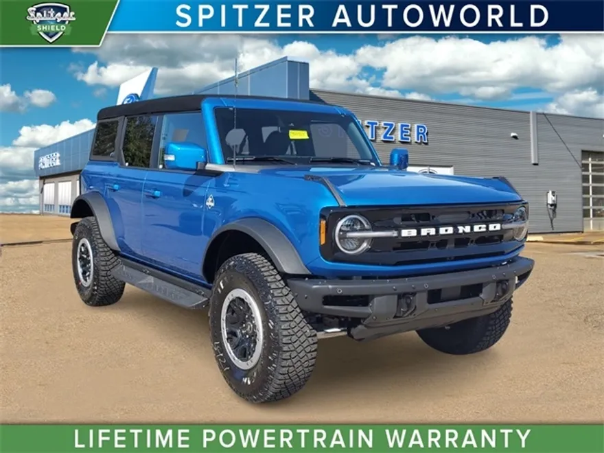 2024 Ford Bronco Outer Banks photo 1