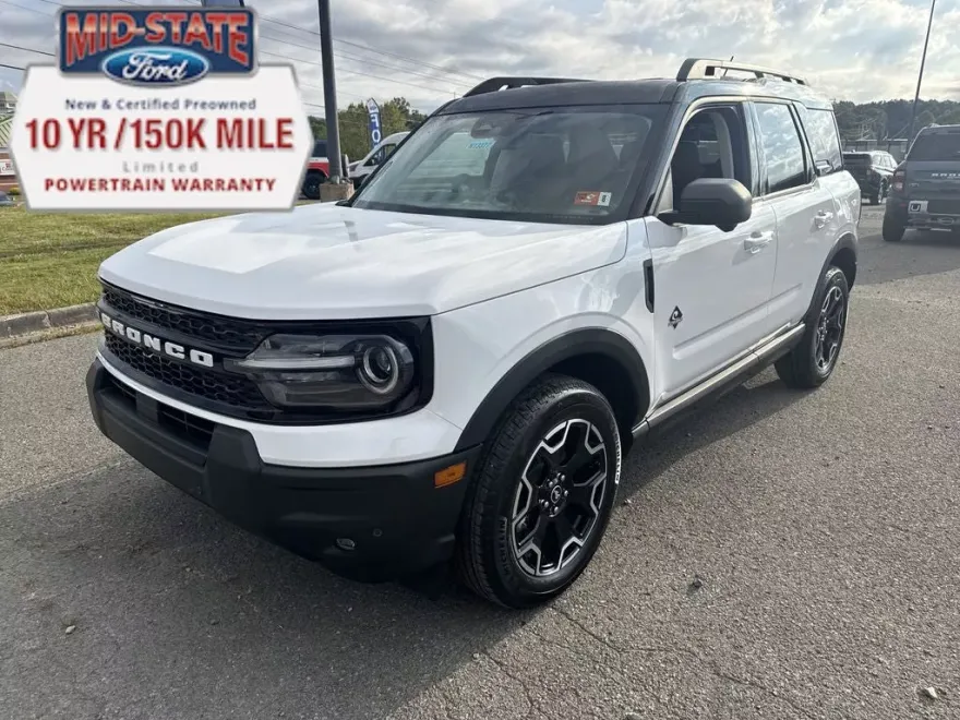 2025 Ford Bronco Sport Outer Banks photo 1