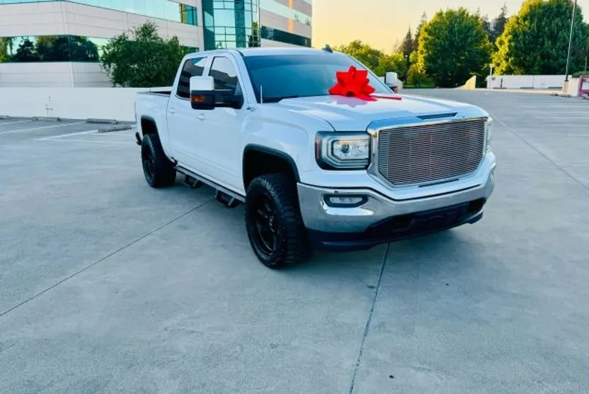 2016 Gmc Sierra 1500 SLE photo 1
