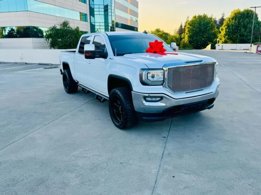 2016 Gmc Sierra 1500 SLE photo 1