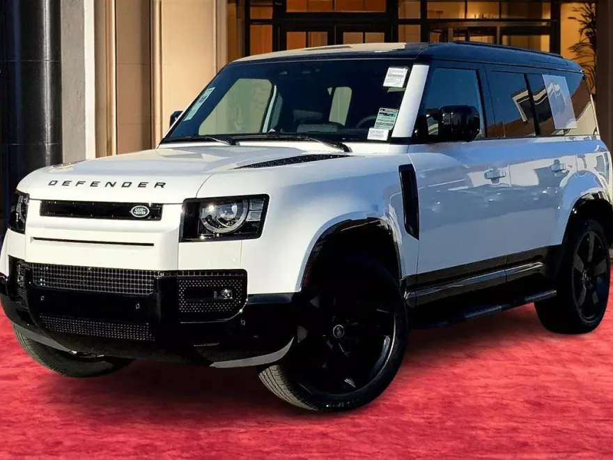 2025 Land Rover Defender 110 X-Dynamic SE photo 1