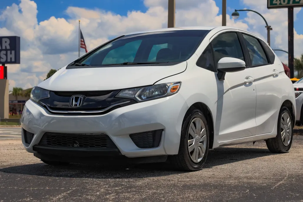 2017 Honda Fit LX photo 1