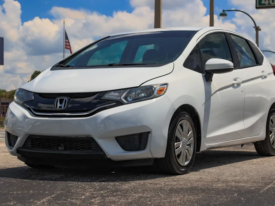 2017 Honda Fit LX photo 1