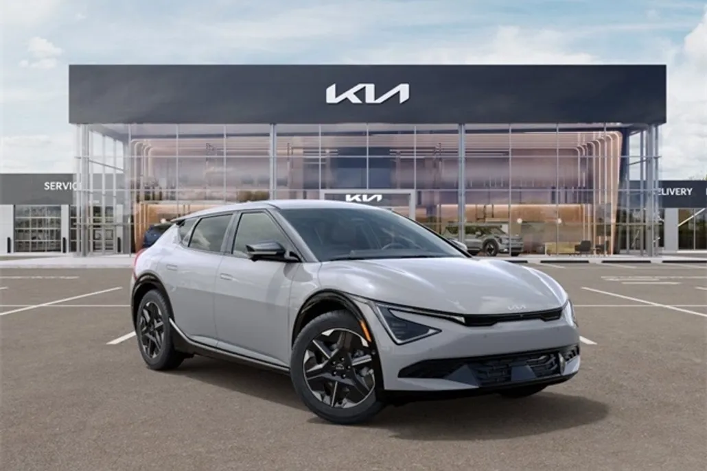 2025 Kia EV6 Wind photo 1