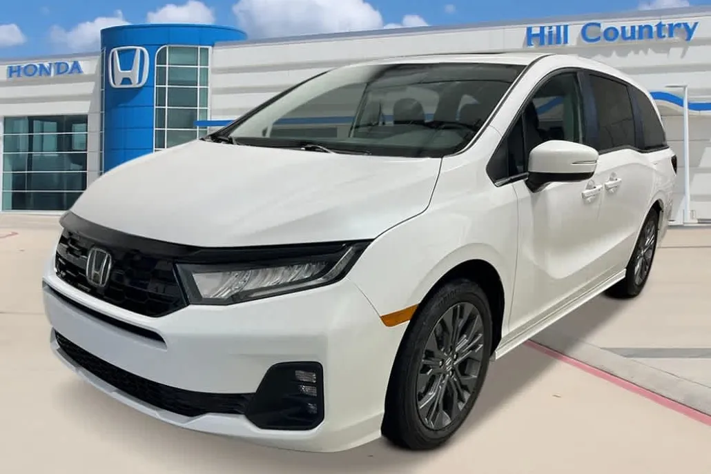 2026 Honda Odyssey Touring photo 1