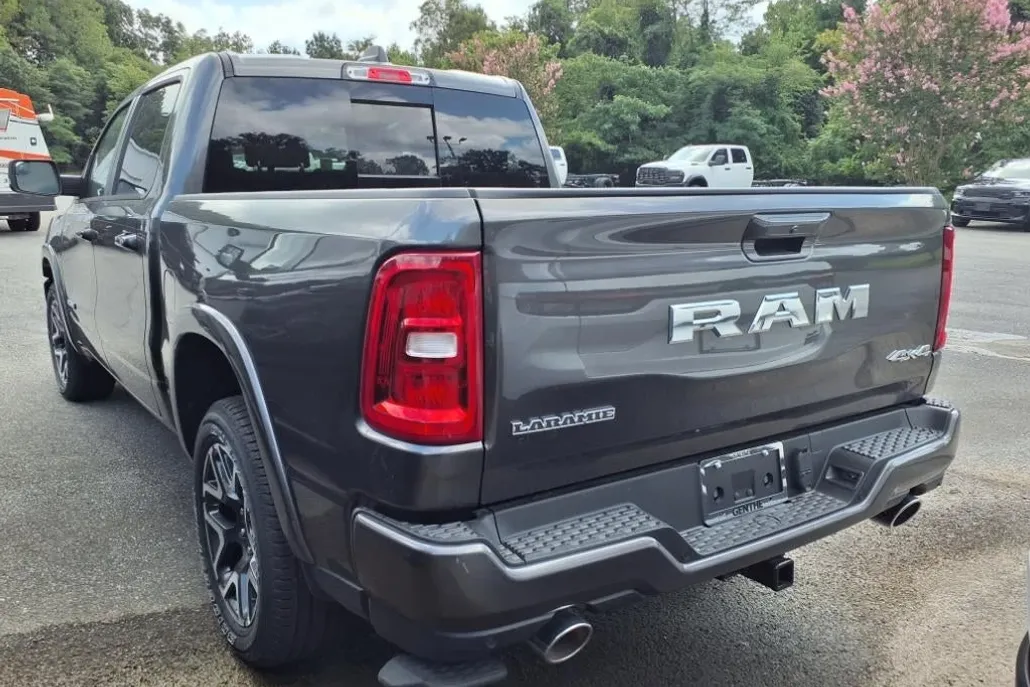 2025 Ram 1500 Laramie photo 1