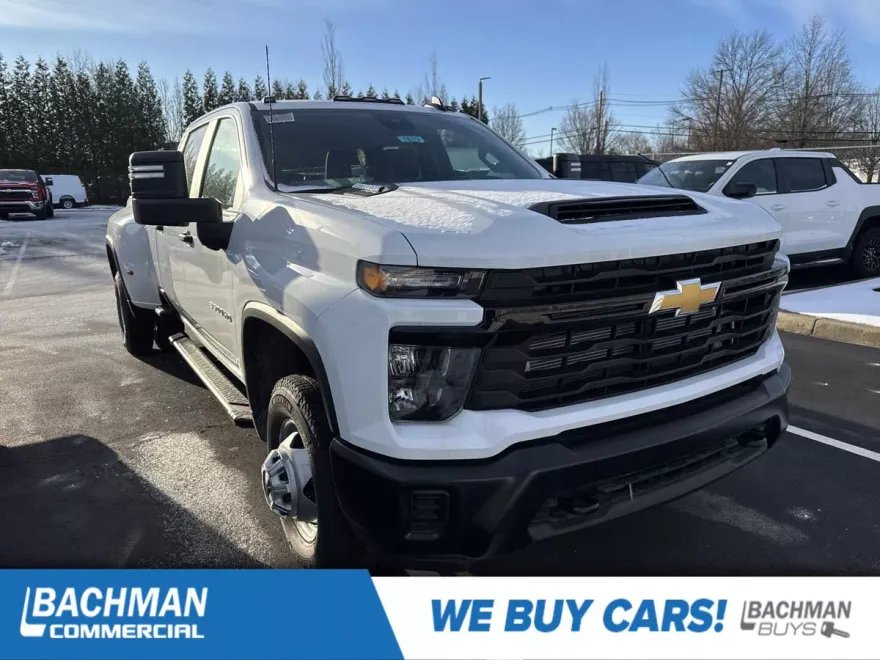 2024 Chevrolet Silverado 3500HD photo 1