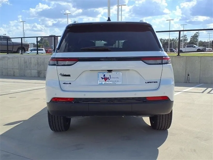 2025 Jeep Grand Cherokee Limited photo 1